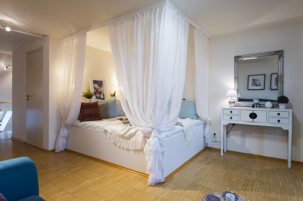Modern Apartment Charvatova Prague Exterior photo