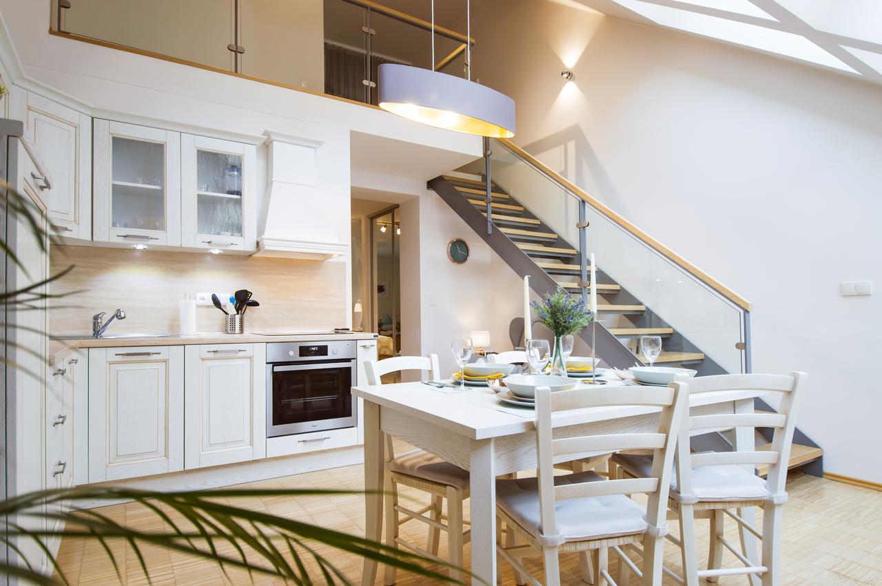 Modern Apartment Charvatova Prague Exterior photo